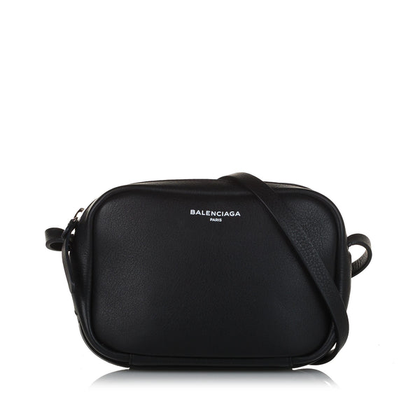 Balenciaga Everyday XS Camera Bag (SHG-35597)