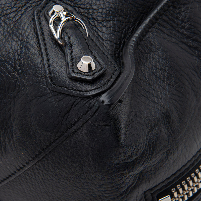 Balenciaga Veau Leather Papier A4 Zip Around Tote (SHF-12250) – LuxeDH