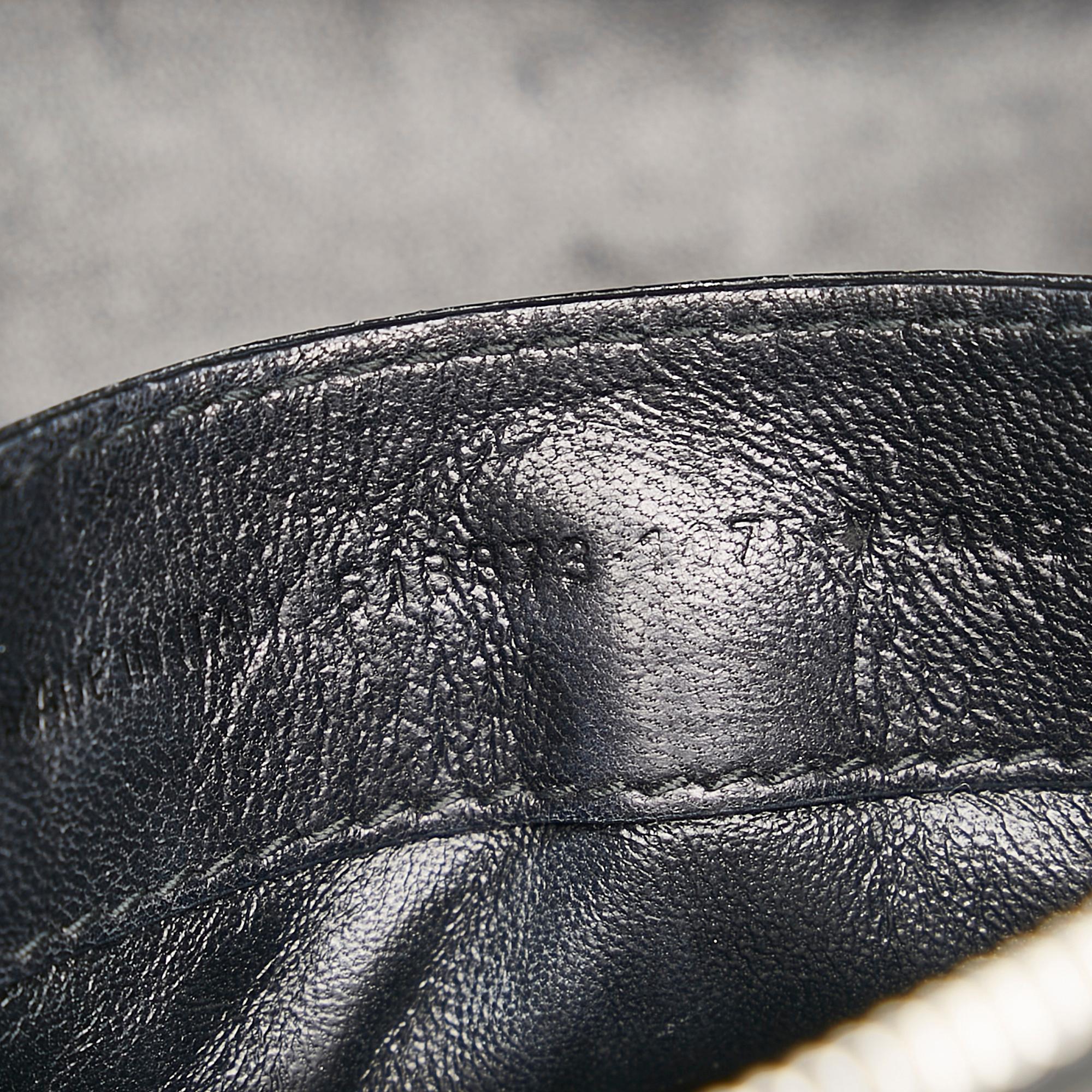 Balenciaga Ville Top Handle (SHG-37890)