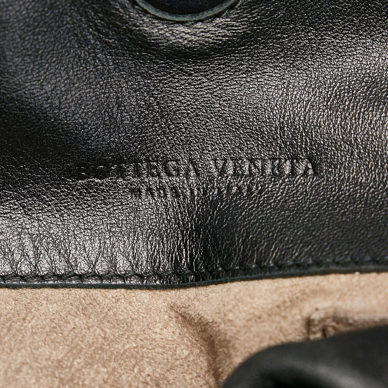 Bottega Veneta Intrecciato Campana Leather Hobo Bag (SHG-26810) – LuxeDH