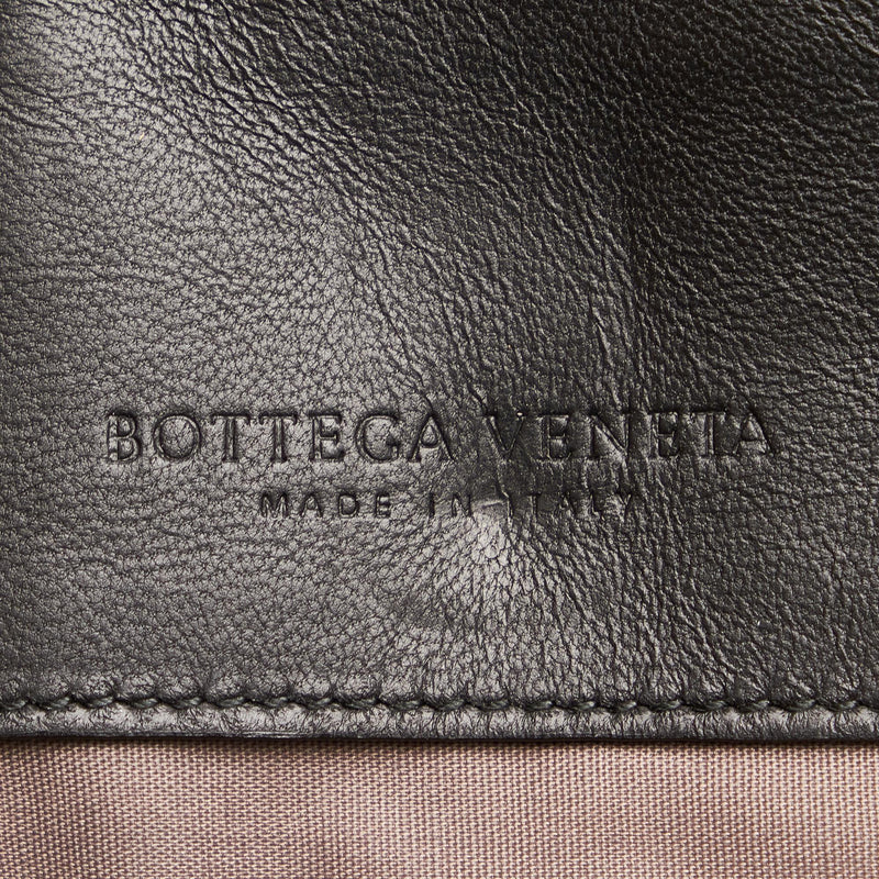 Bottega Veneta Intrecciato Leather Clutch Bag (SHG-27403)