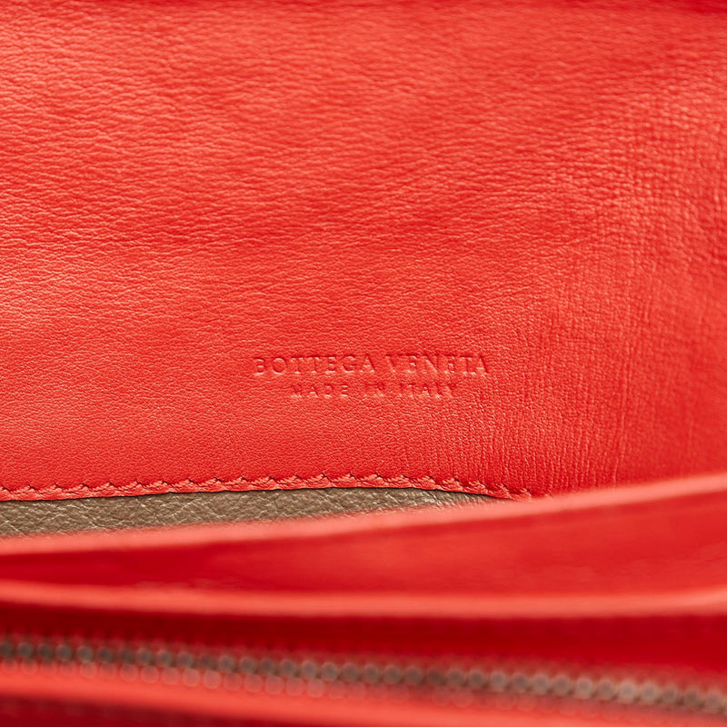 Bottega Veneta Intrecciato Leather Long Wallet (SHG-27828)