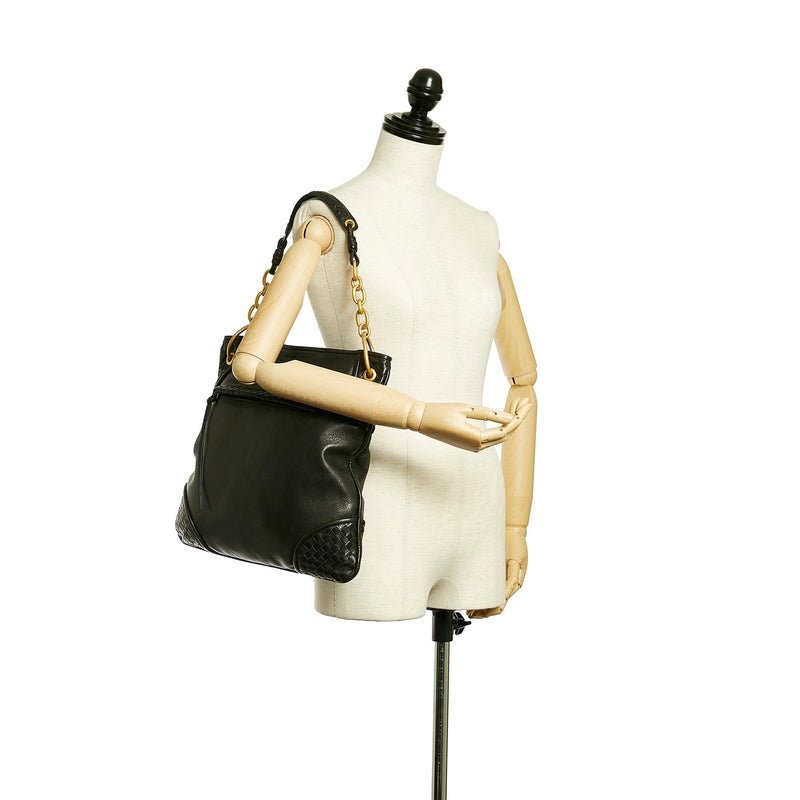 Bottega Veneta Intrecciato Leather Shoulder Bag (SHG-28132)
