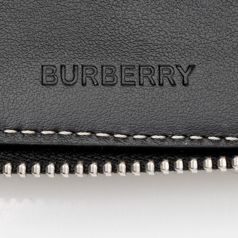 Burberry Check Daniels Zip Compact Wallet (SHF-19794)