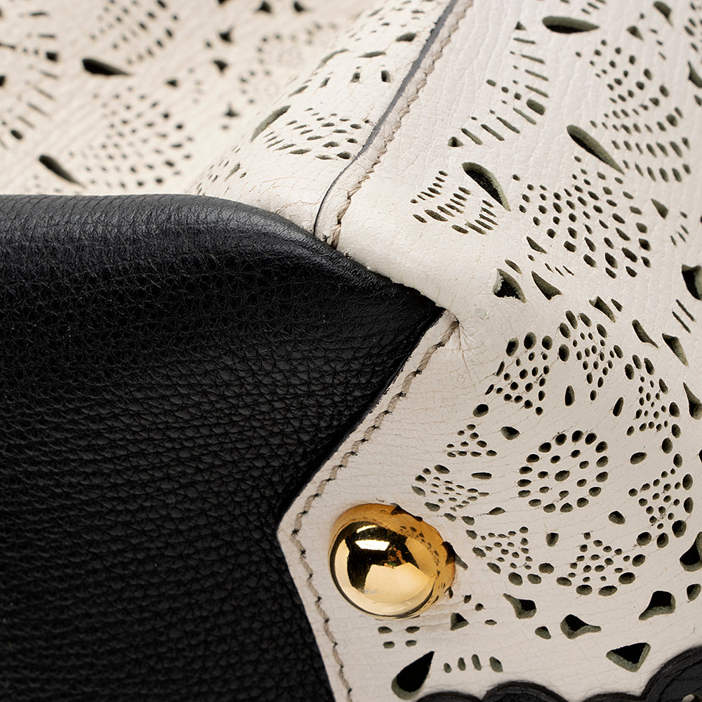 Burberry Laser Cut Leather Banner Medium Tote (SHF-22096)