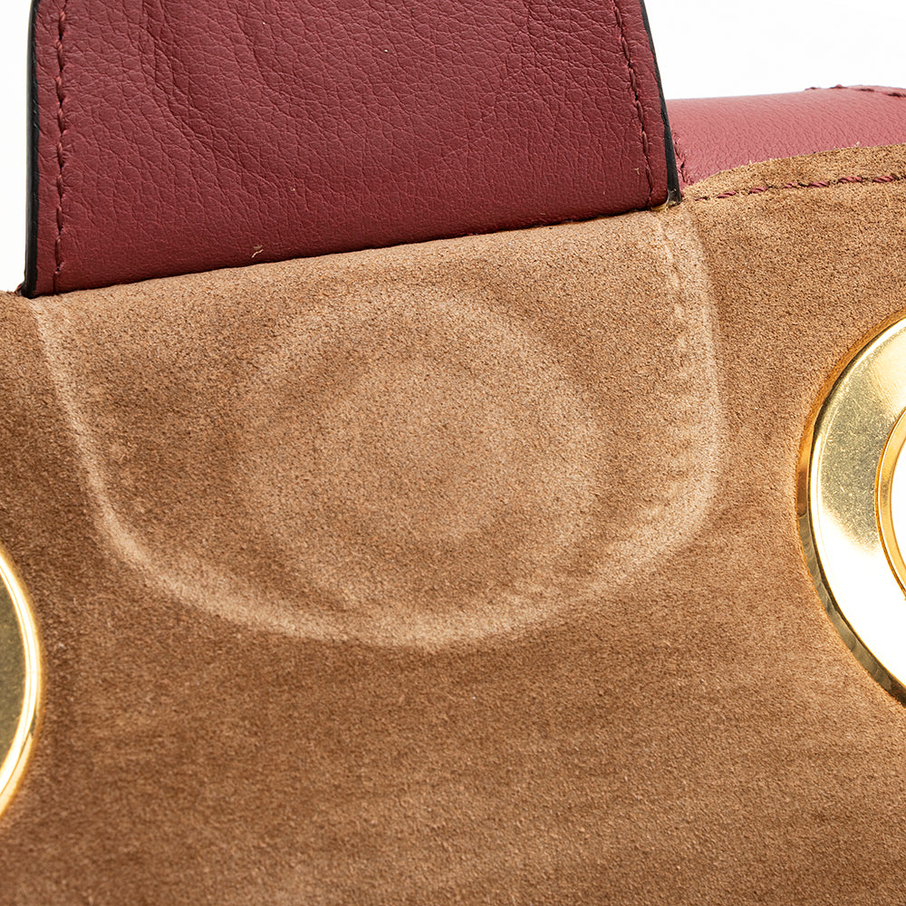 Burberry Leather Crest Grommet Detail Tote (SHF-20382)