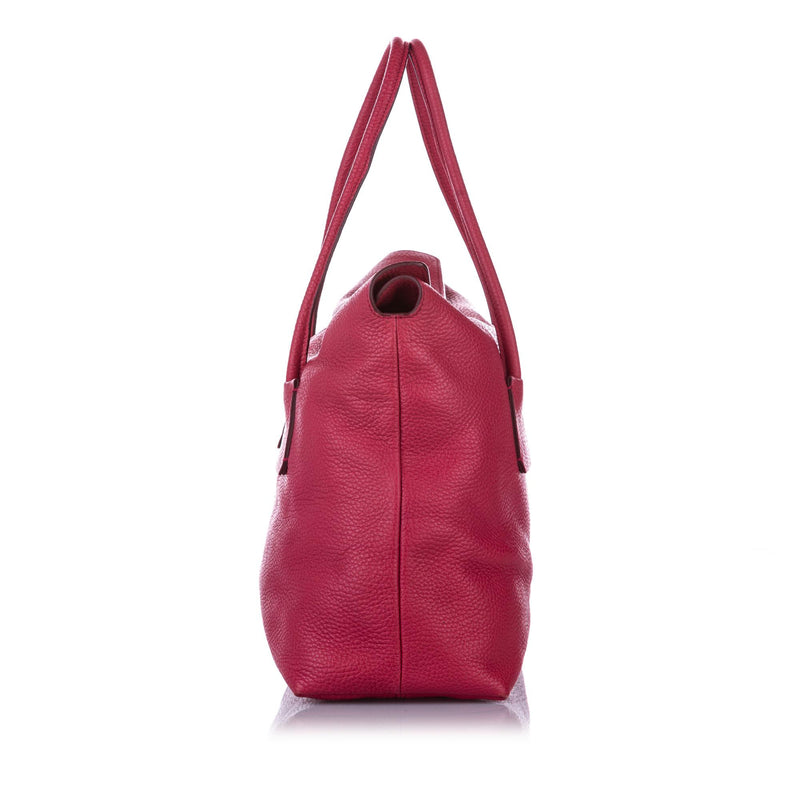 Burberry Leather Shoulder Bag (SHG-23938)