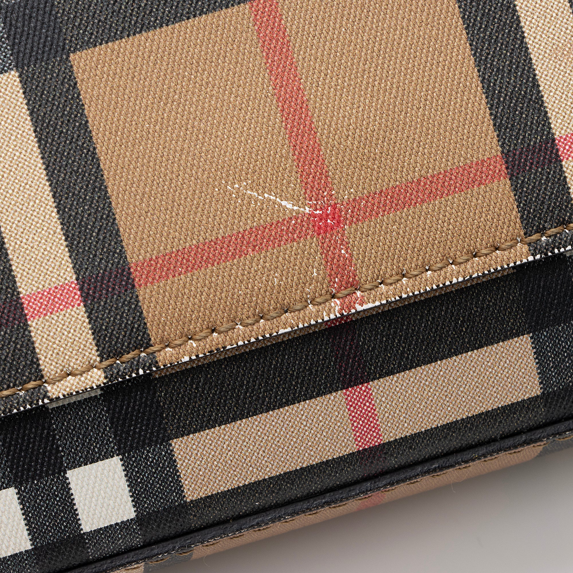Burberry Vintage Check Wallet with Strap (SHF-22649)