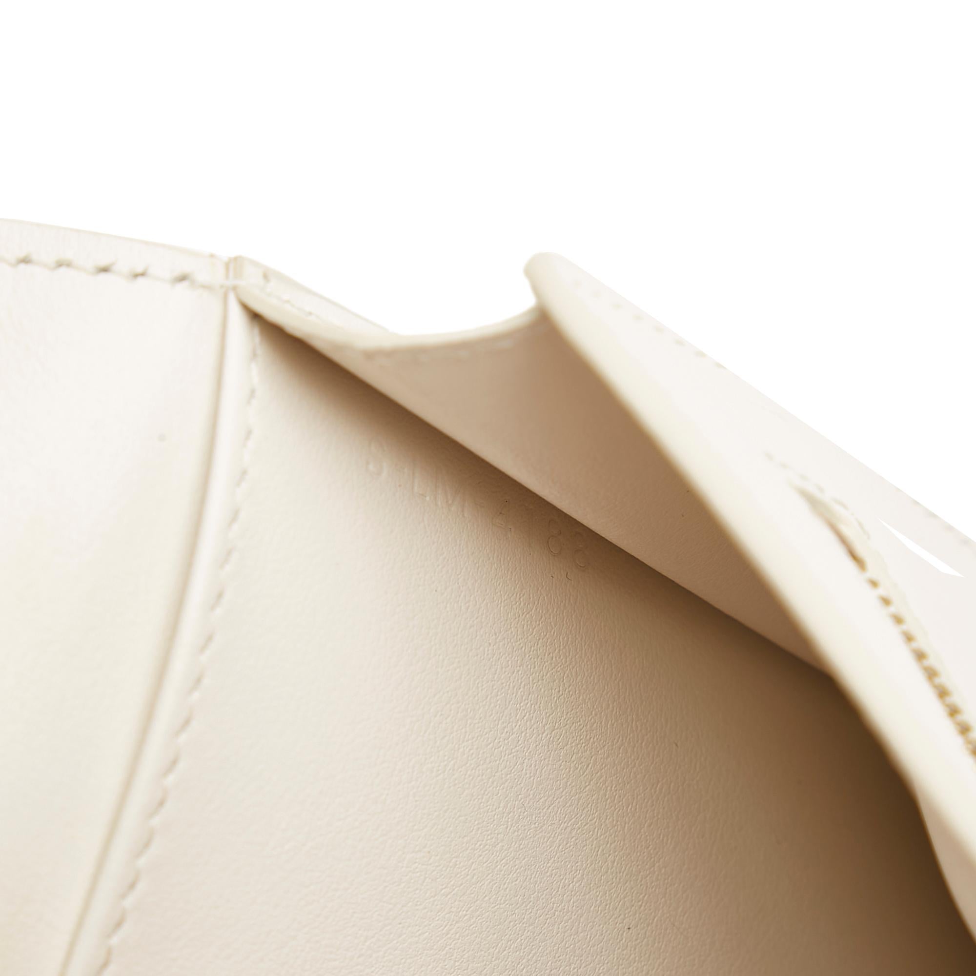 Celine Large Strap Wallet (SHG-35896)