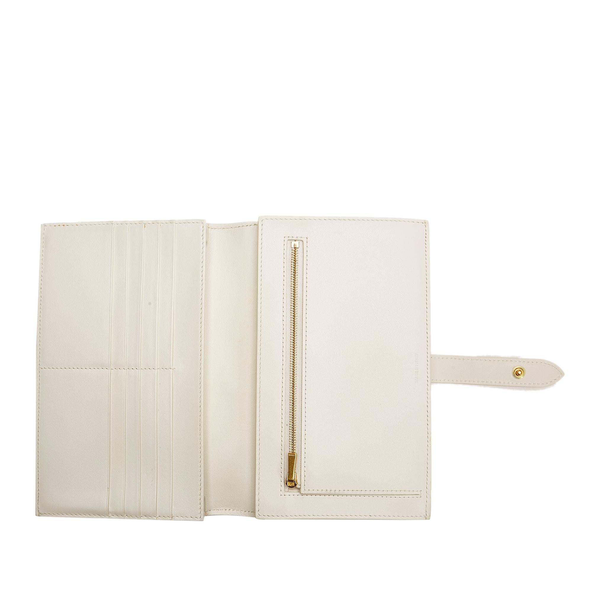 Celine Large Strap Wallet (SHG-35896)