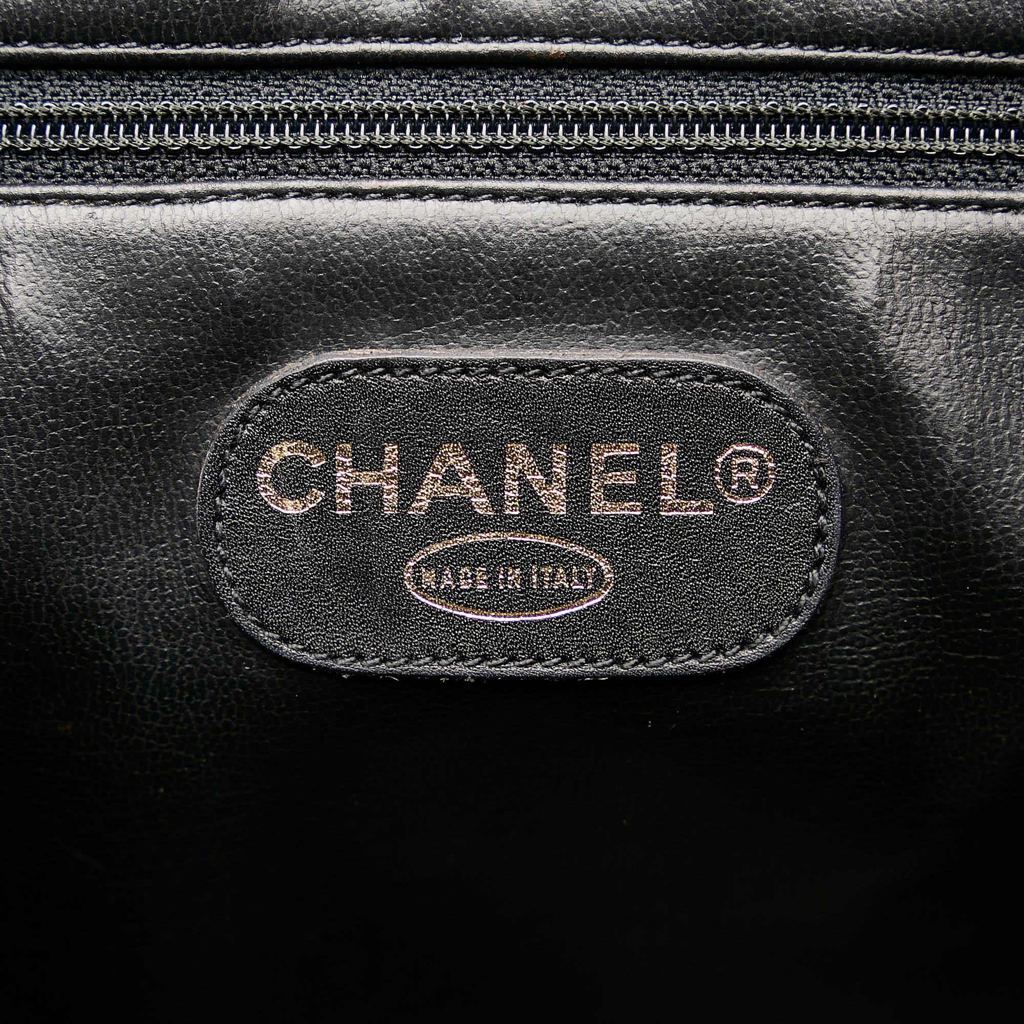 Chanel CC Caviar Shoulder Bag (SHG-K6gwmc)