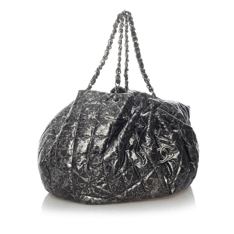CHANEL-Matelasse-Caviar-Skin-Chain-Tote-Bag-Shoulder-Bag-Black
