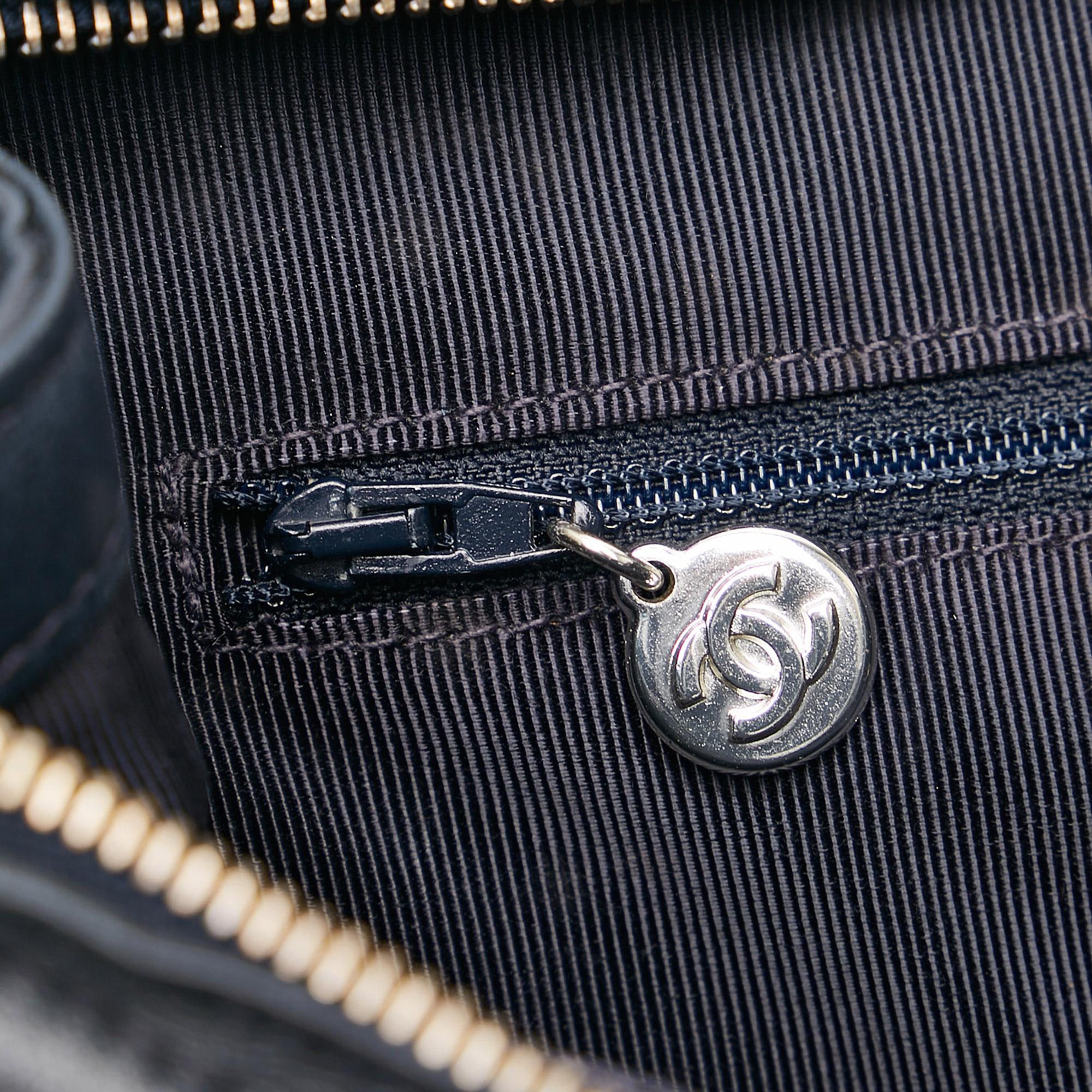 Chanel CC Shoulder Bag (SHG-36058)