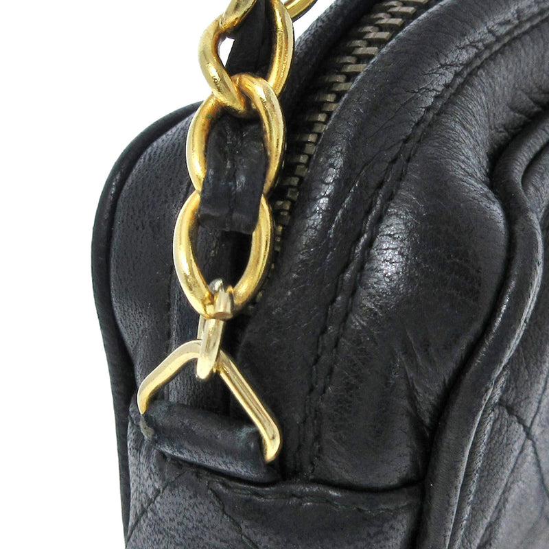 Leather crossbody bag Chanel Black in Leather - 28049113