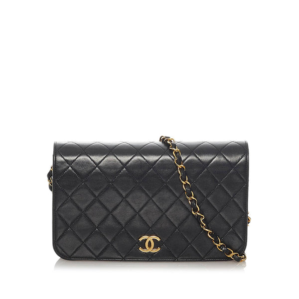 chanel white quilted bag leather