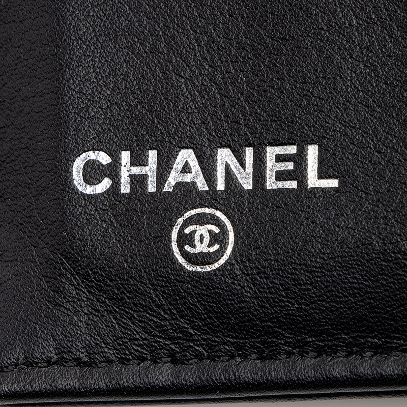 Chanel Caviar Leather CC Bifold Wallet (SHF-13833) – LuxeDH