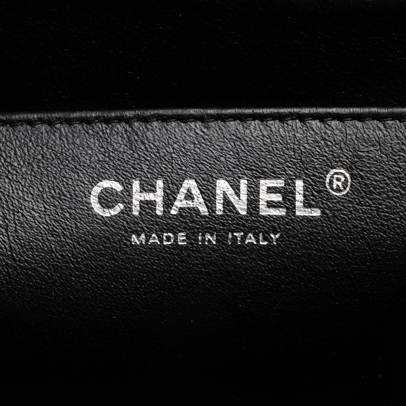 Chanel Caviar Leather Classic Maxi Single Flap Bag (SHF-22488)
