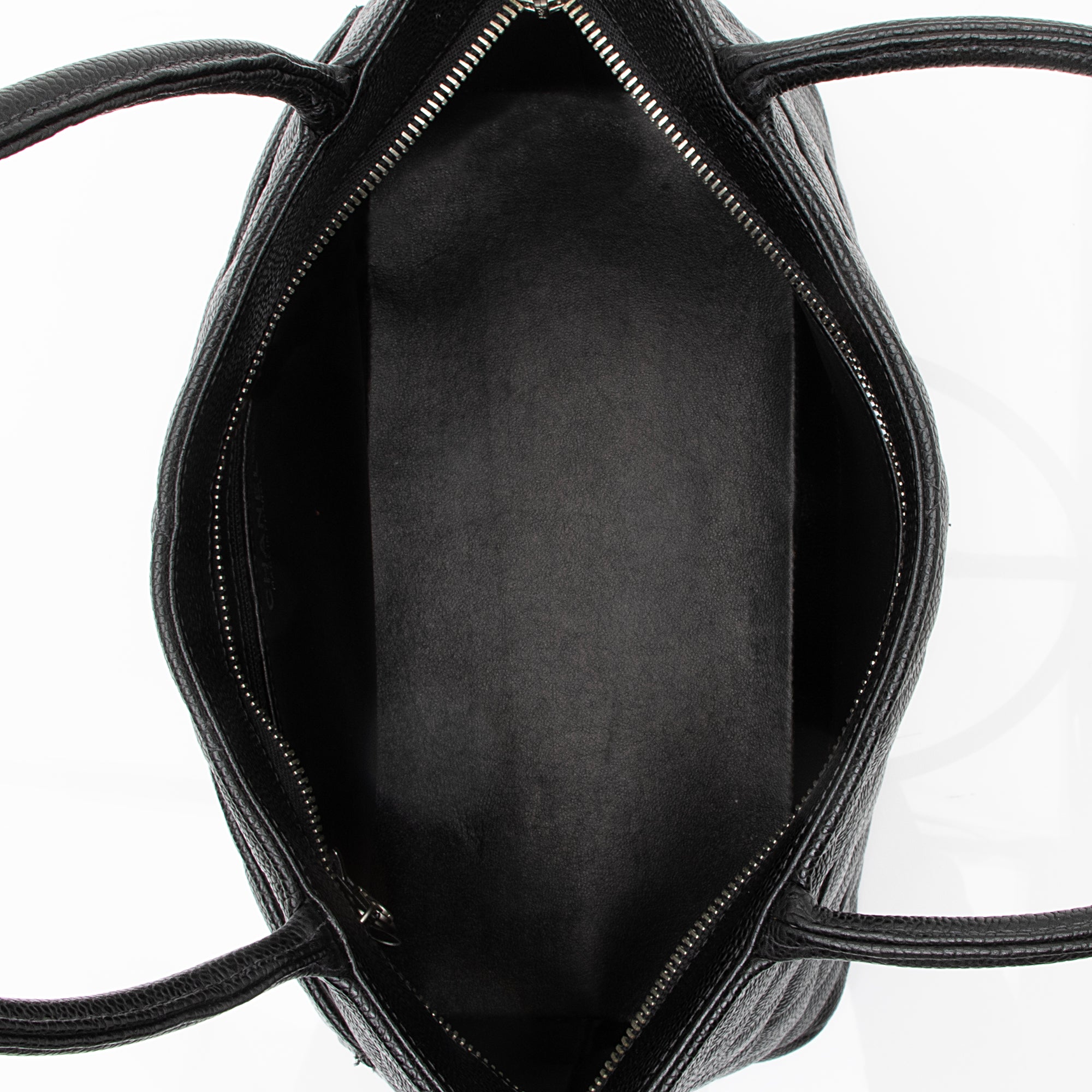 Chanel Caviar Leather Medallion Tote (SHF-23125)