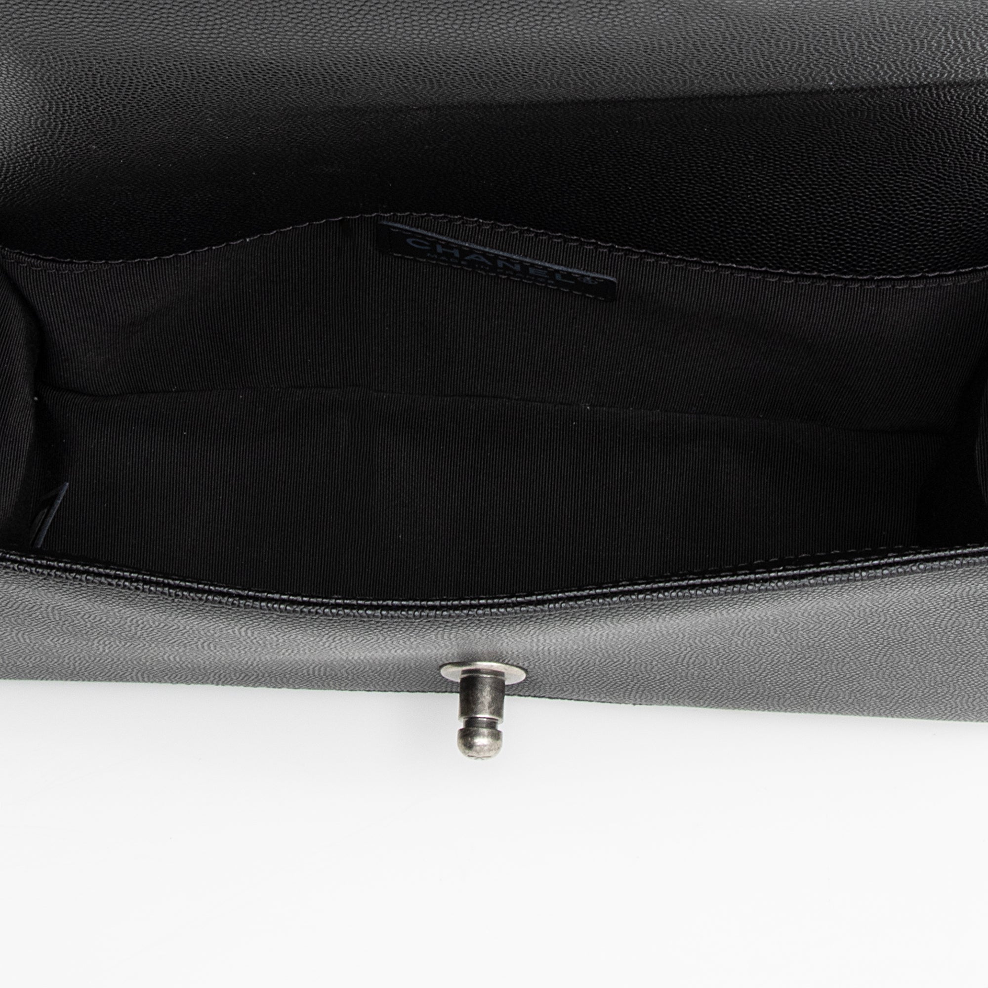 Chanel Caviar Leather Old Medium Boy Bag (SHF-22678)