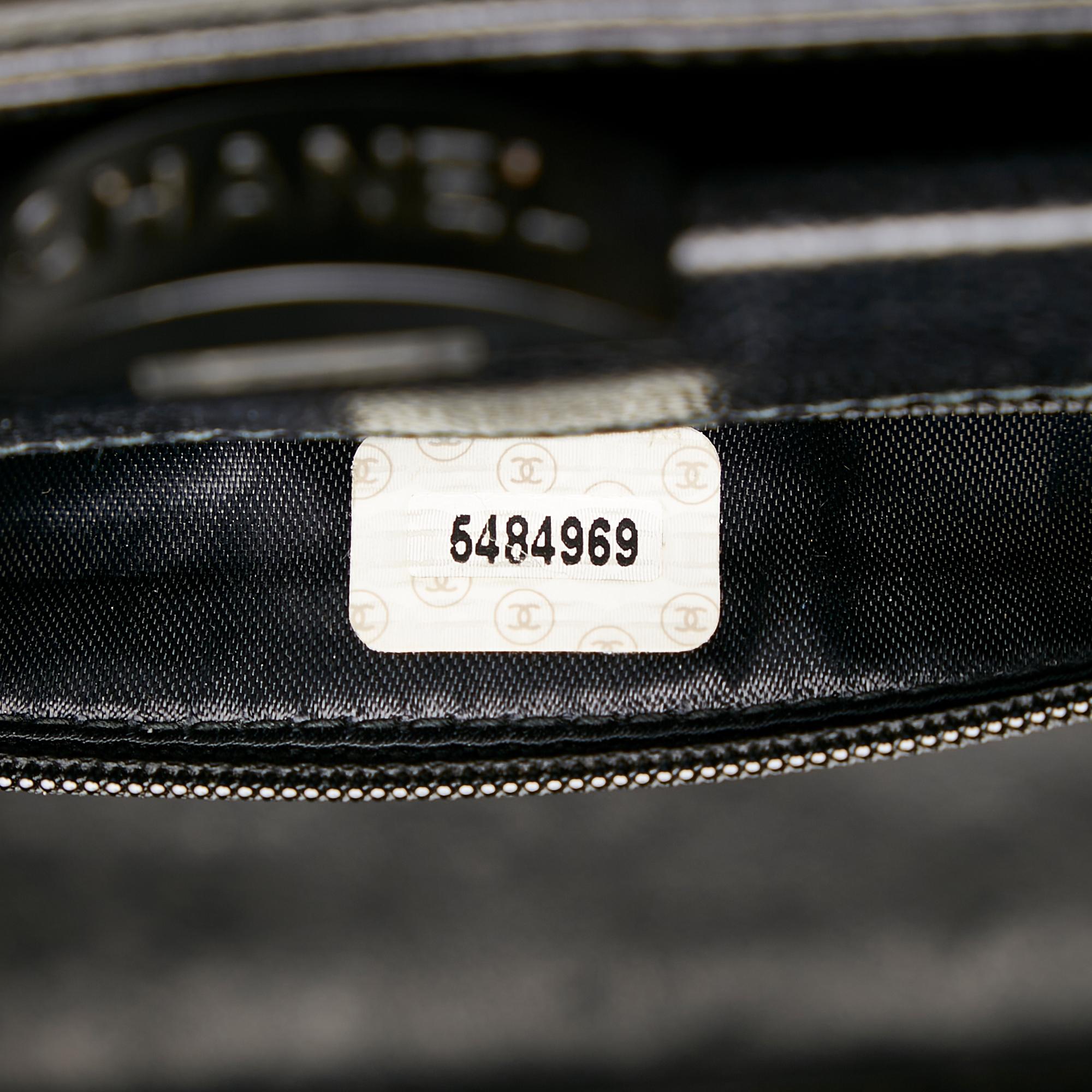 Chanel Caviar Leather Shoulder Bag (SHG-34657)