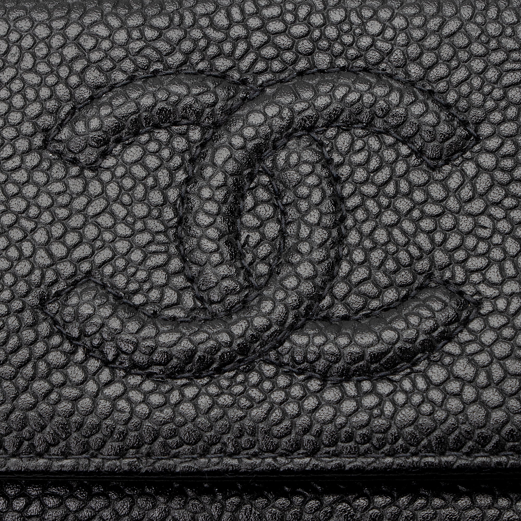 Chanel Caviar Leather Timeless CC 6 Key Holder (SHF-Fyokbl)