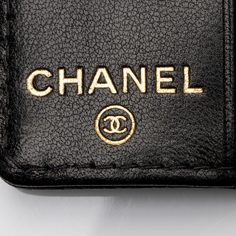 Chanel Caviar Leather Timeless CC 6 Key Holder (SHF-Fyokbl