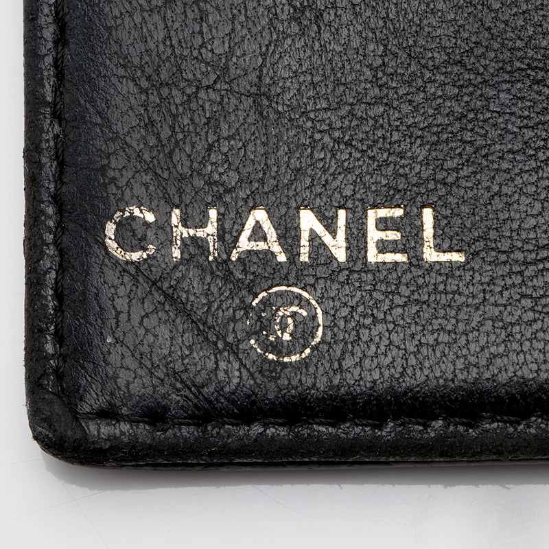 Chanel Caviar Leather Timeless CC Yen Wallet (SHF-ghvmN3) – LuxeDH