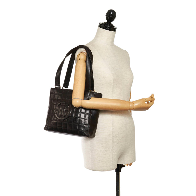 Chanel Choco Bar Lambskin Leather Shoulder Bag (SHG-32639)