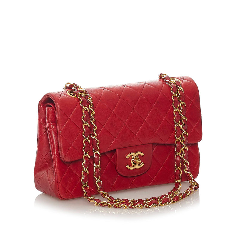 Chanel Classic Small Lambskin Leather Single Flap Bag (SHG-28011) – LuxeDH