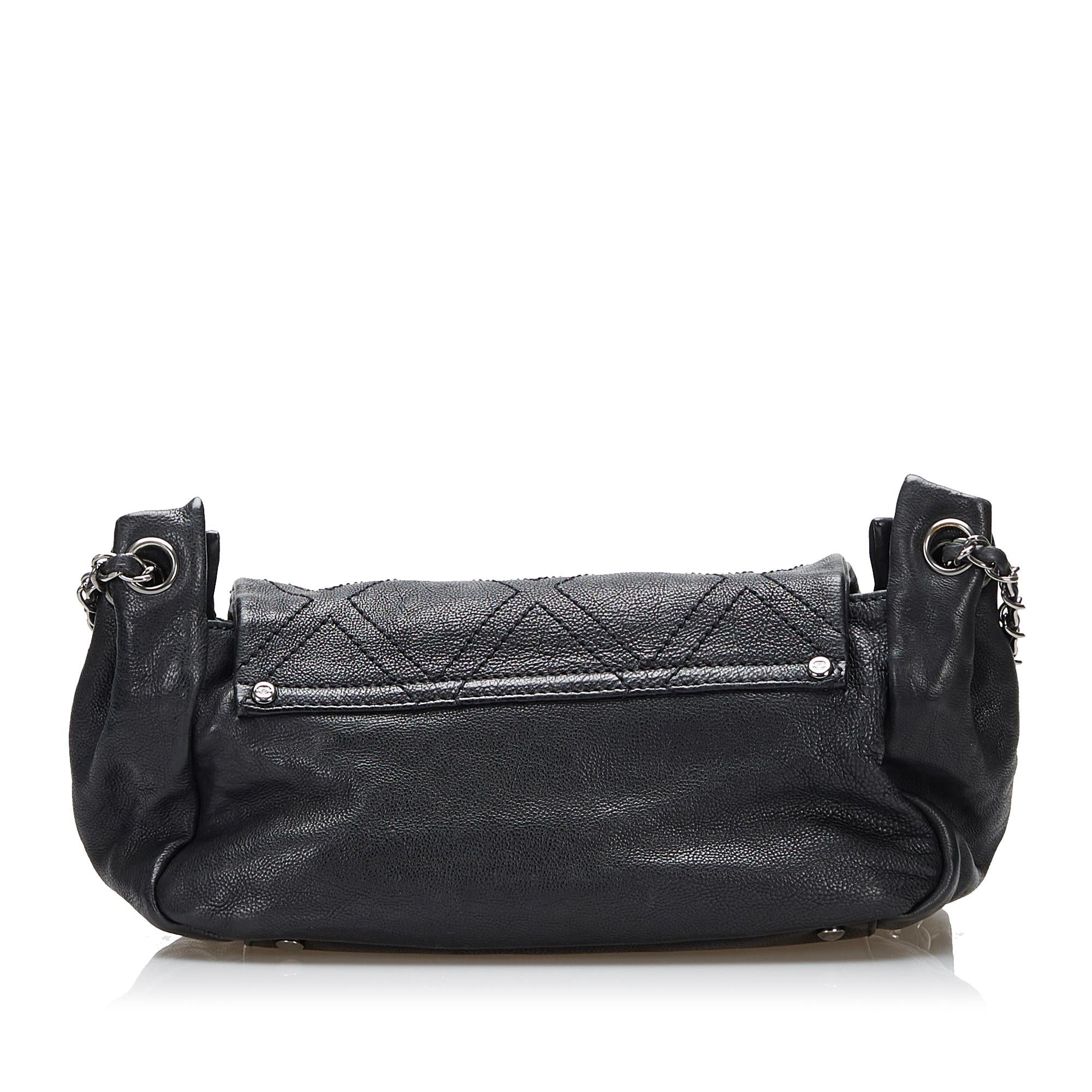 CHANEL 大吉 Chanel Lambskin Pearl Obsession Accordion Flap Bag | Vivrelle