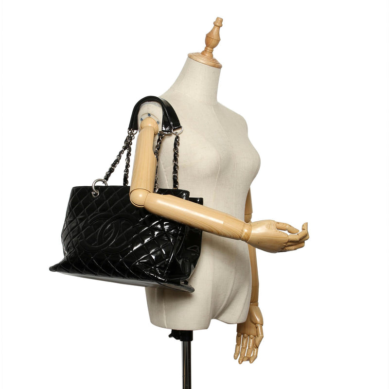 Chanel Grand Shopping Patent Leather Tote Bag (SHG-37882)