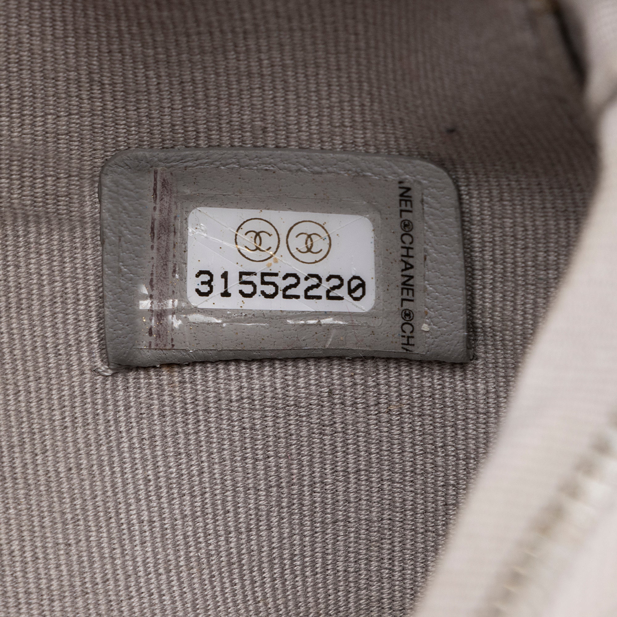 Chanel Lambskin CC Small Zipped Pouch (SHF-23767)