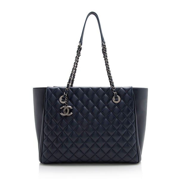 Chanel Quilted Lambskin CC Zip Large Tote (SHF-21917)