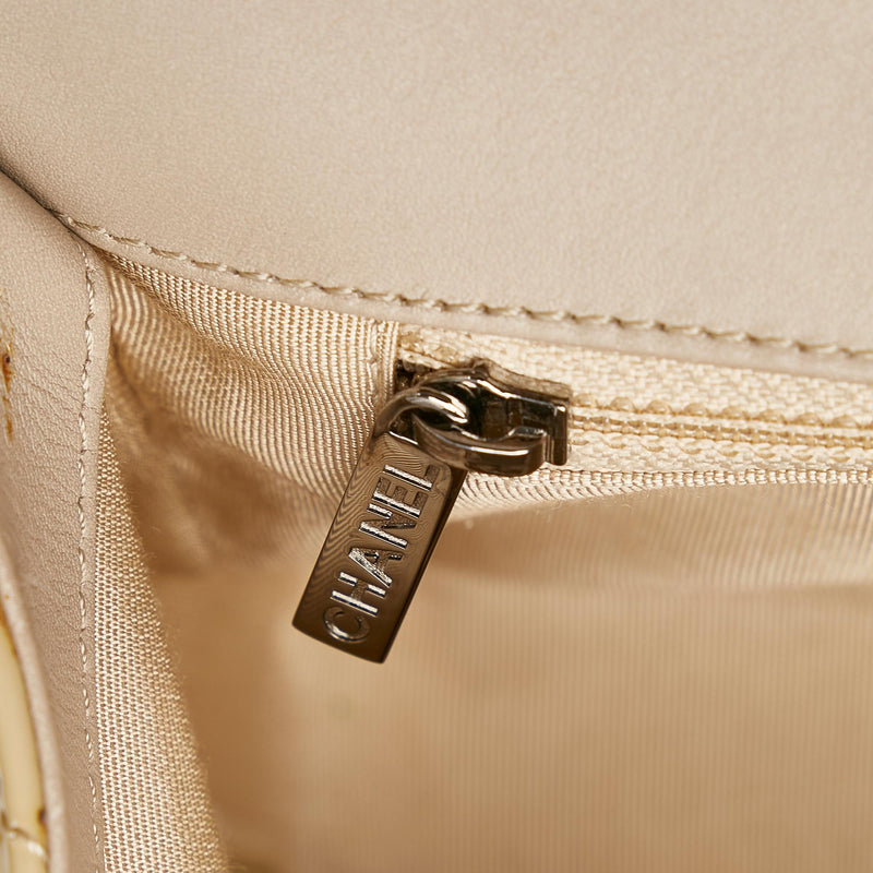 Chanel Large Boy Patent Leather Shoulder Bag (SHG-35838)