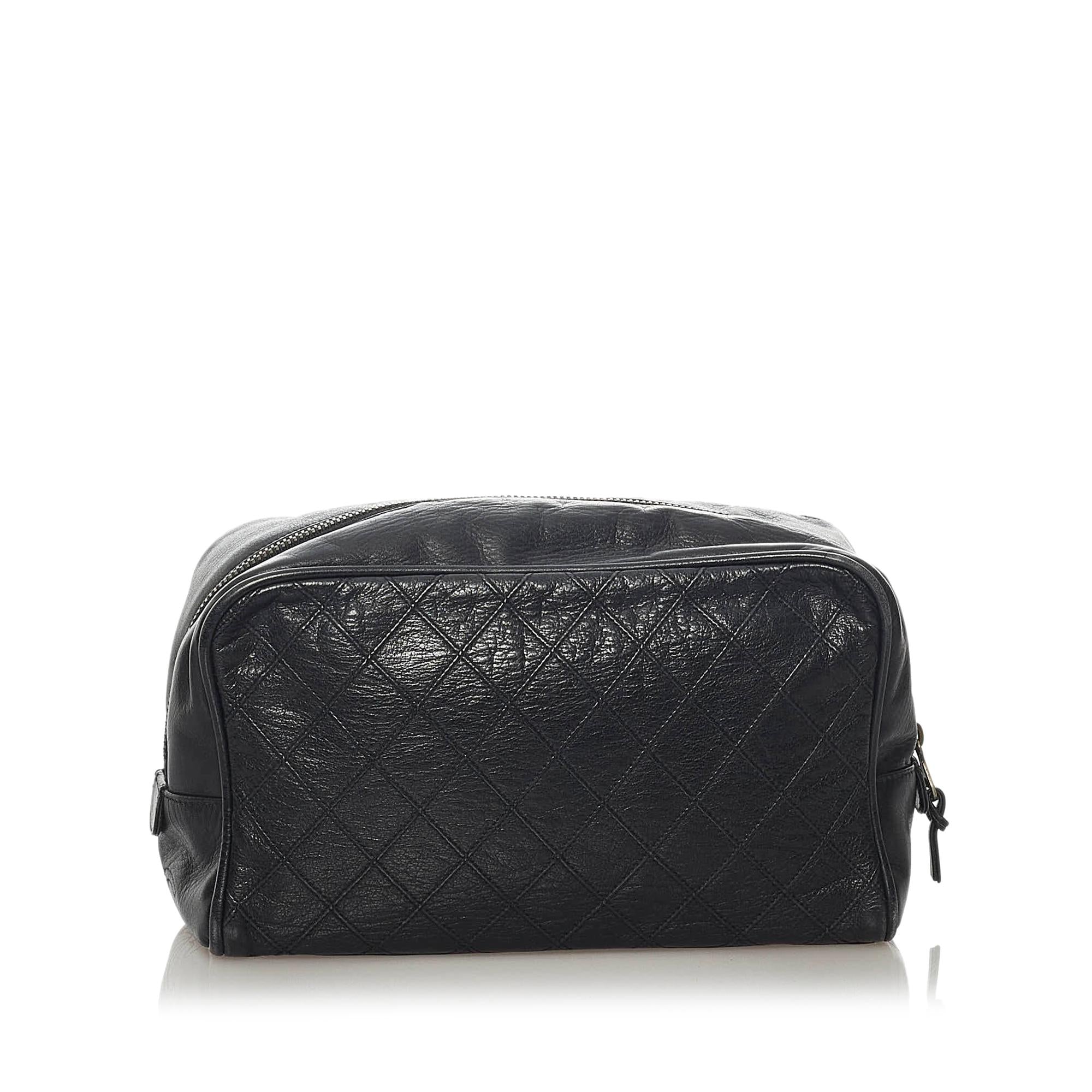 Chanel Matelasse Lambskin Leather Pouch (SHG-29113)