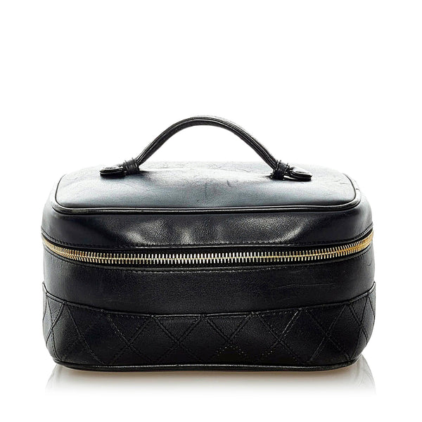 Chanel Matelasse Lambskin Leather Vanity Bag (SHG-32648)
