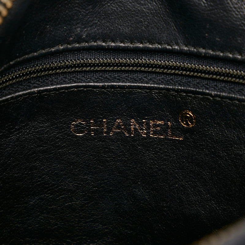 Chanel Matelasse Patent Leather Crossbody Bag (SHG-33619)