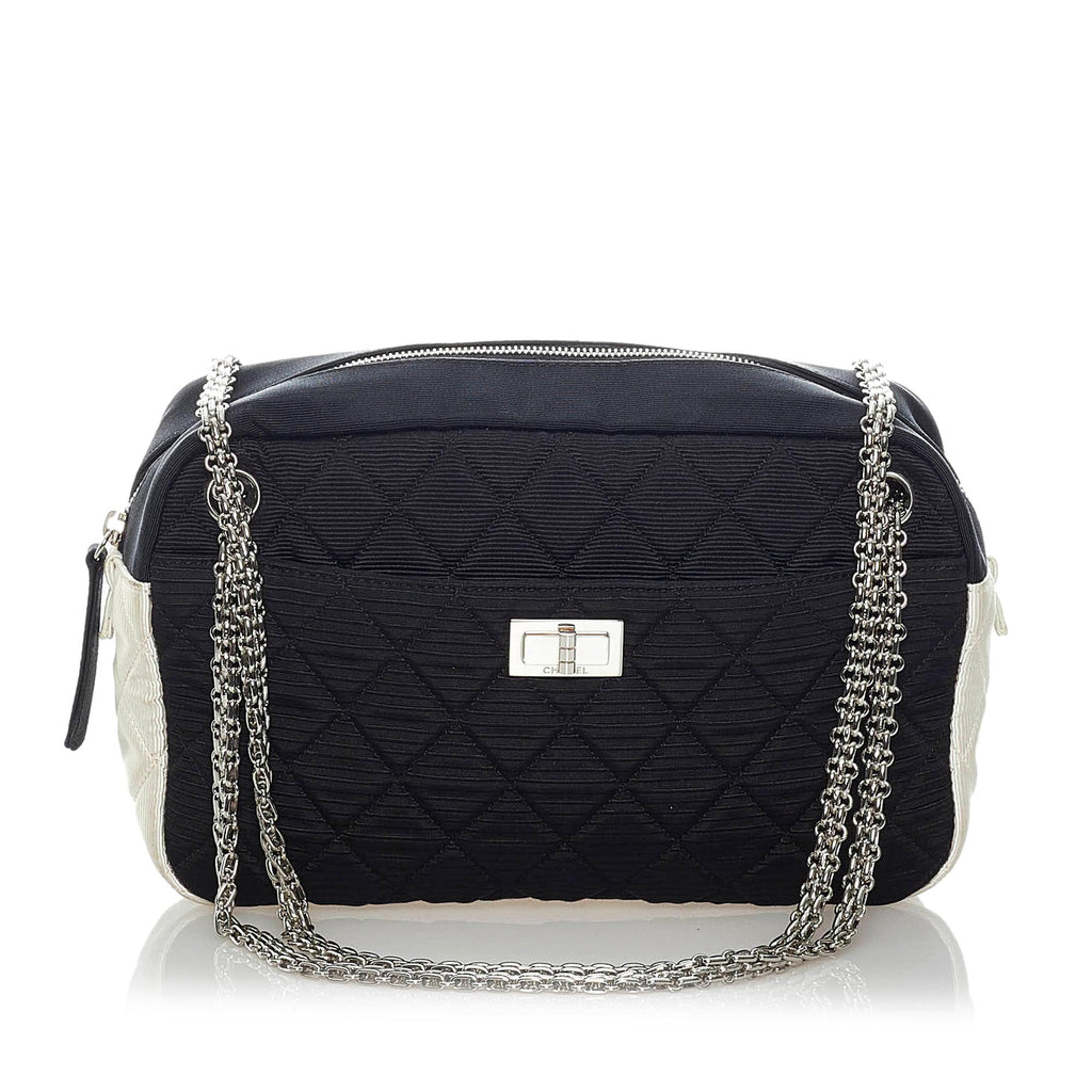 CHANEL Patent Quilted Accordion Reissue 2.55 Flap Navy 1255010
