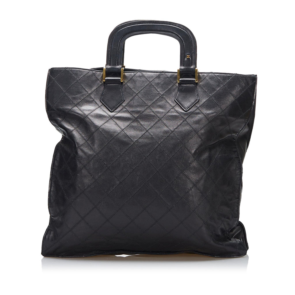 Chanel Matelasse Patent Leather Tote Bag (SHG-37470) – LuxeDH