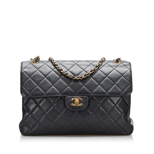  Chanel, Pre-Loved Black Quilted Lambskin Double Sided Classic  Flap Jumbo, Black : Luxury Stores