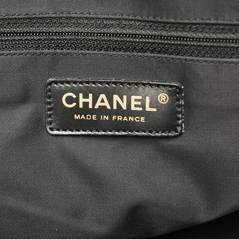 Chanel New Travel Line Canvas Tote Bag (SHG-26298)