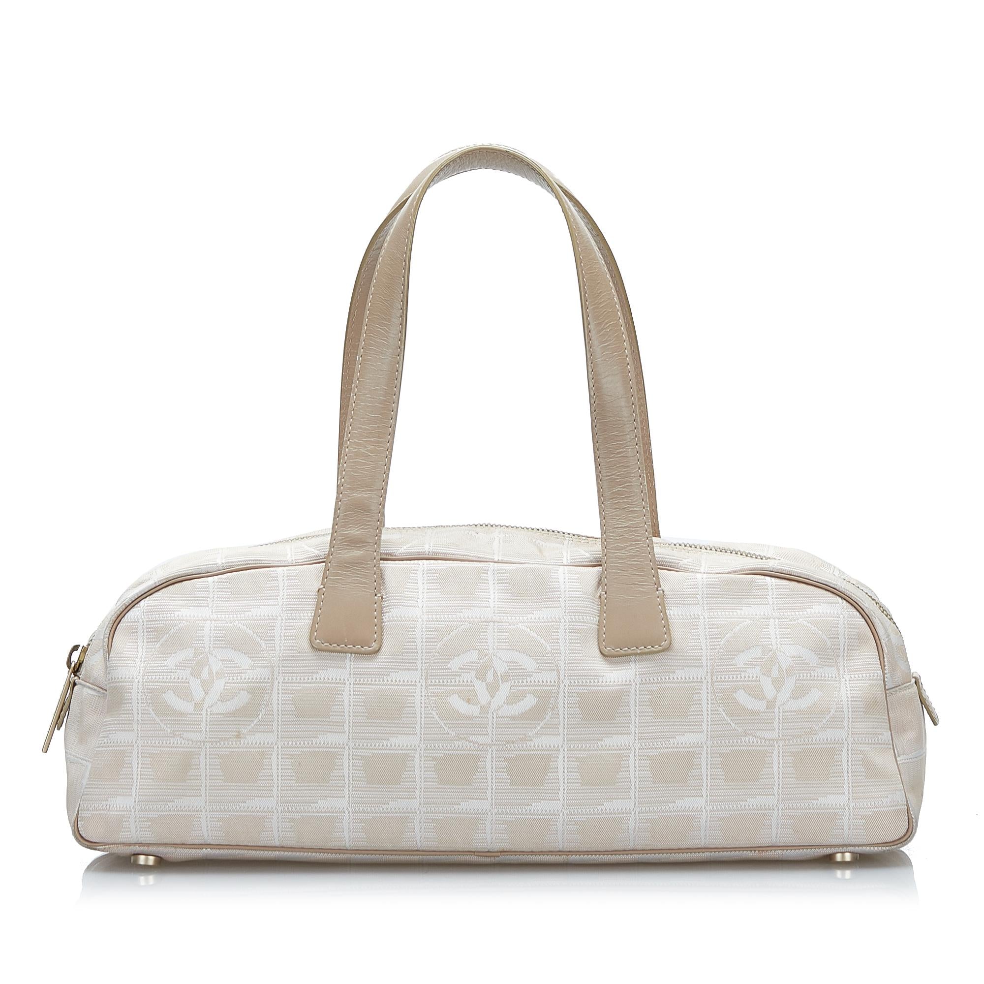 Chanel New Travel Line Handbag (SHG-37983)