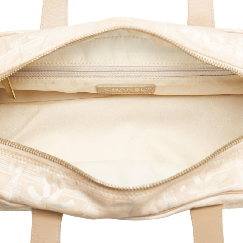 Chanel New Travel Line Handbag (SHG-37983)