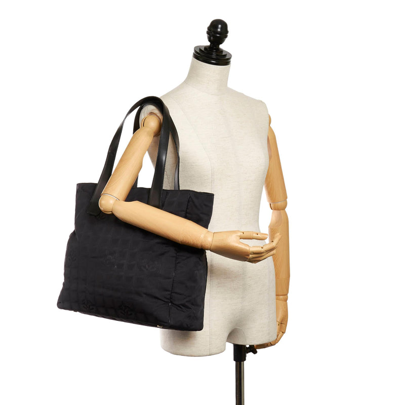 Chanel New Travel Line Nylon Tote Bag (SHG-29017)
