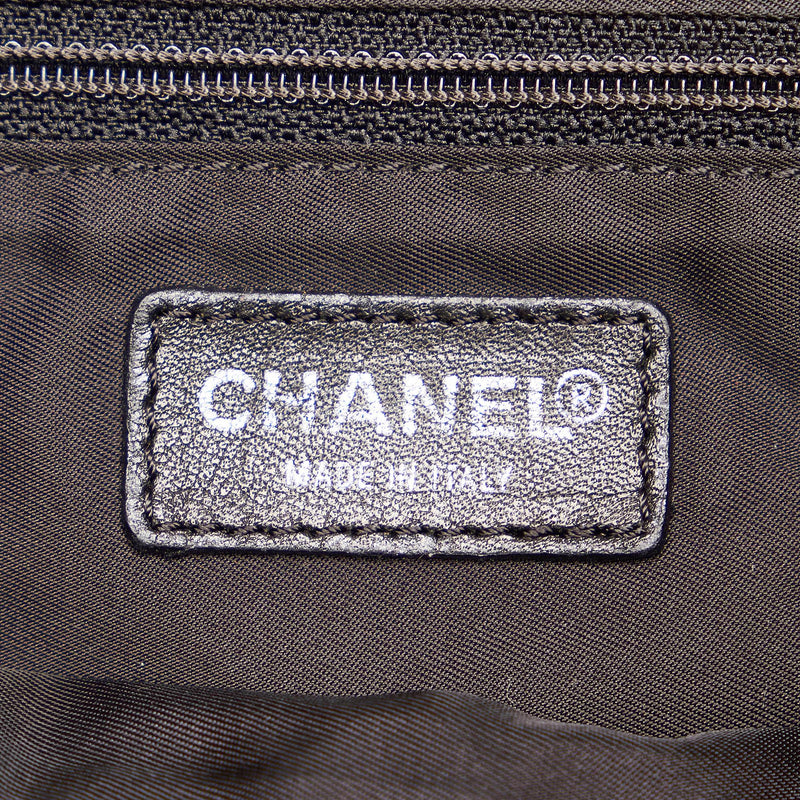 Chanel Nylon Travel Ligne Satchel - FINAL SALE (SHF-18827) – LuxeDH