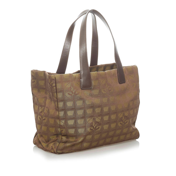 Chanel New Travel Line Nylon Business Bag (SHG-34465) – LuxeDH