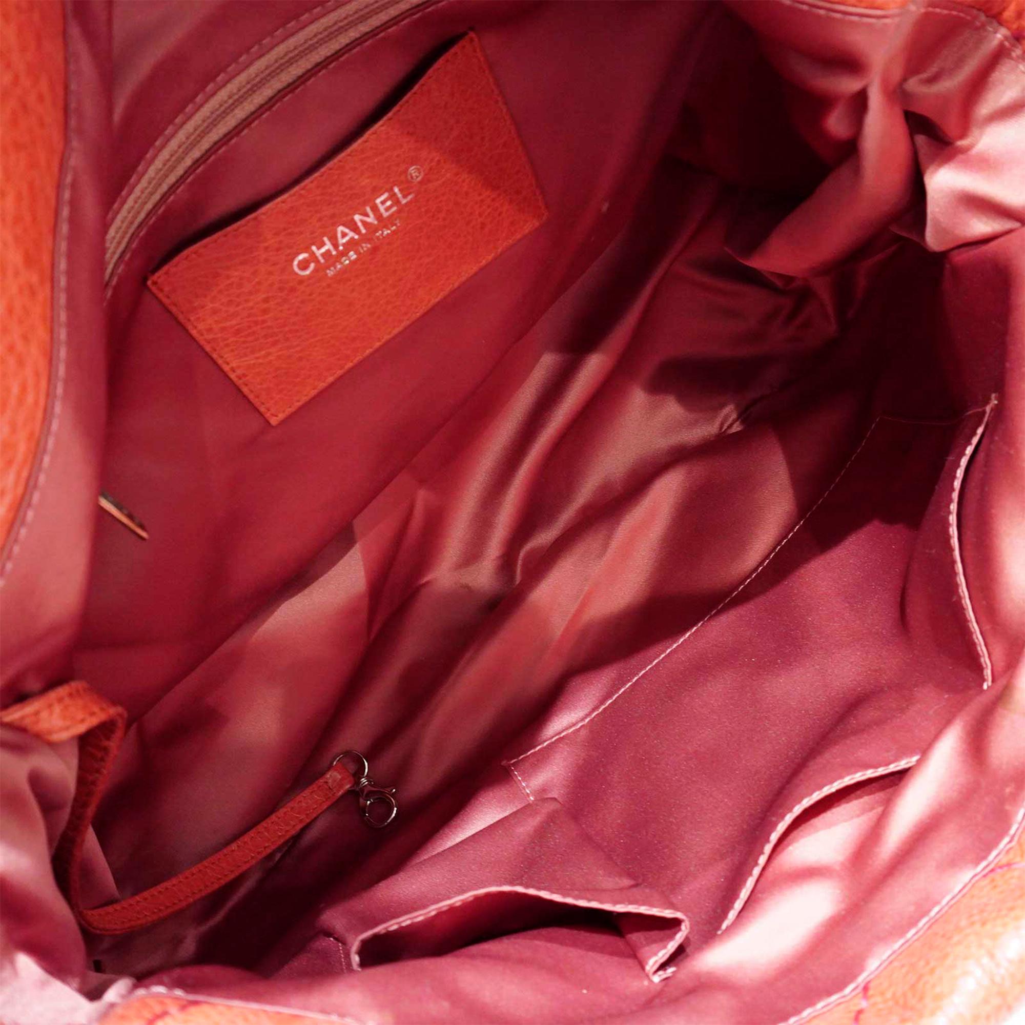 Chanel On The Road Flap Bag (SHG-37880)