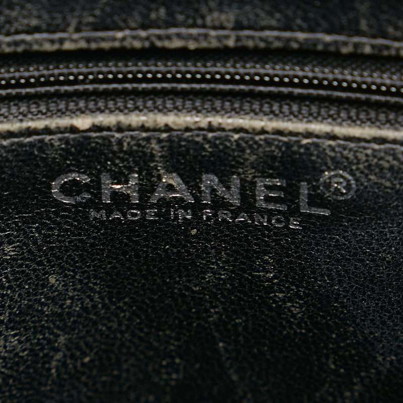 Chanel Patent Medallion Tote (SHG-35209)