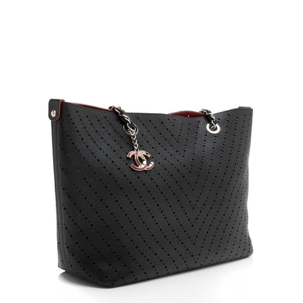 CHANEL 2007 Black Lambskin Perforated Classic Flap Micro – AMORE Vintage  Tokyo