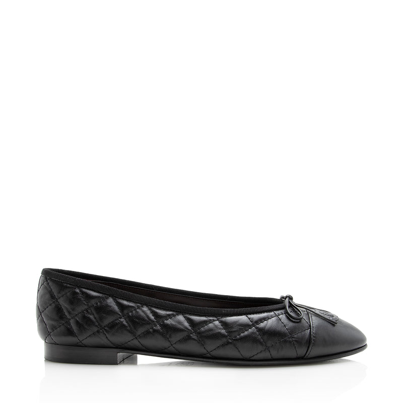 Chanel Quilted Calfskin Cap Toe Ballet Flats - Size 10 / 40 (SHF-22171 –  LuxeDH